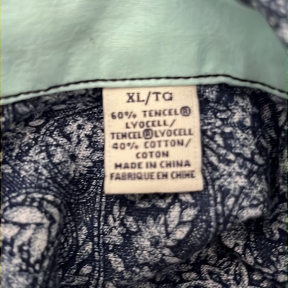 Tommy Bahama Jeans Island Modern Fit Shirt - Picture 8 of 8